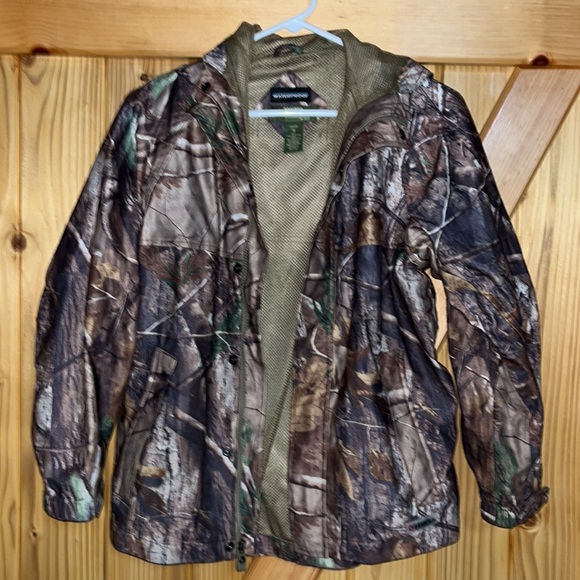 Lightweight camo hunting jacket - Picture 2 of 7
